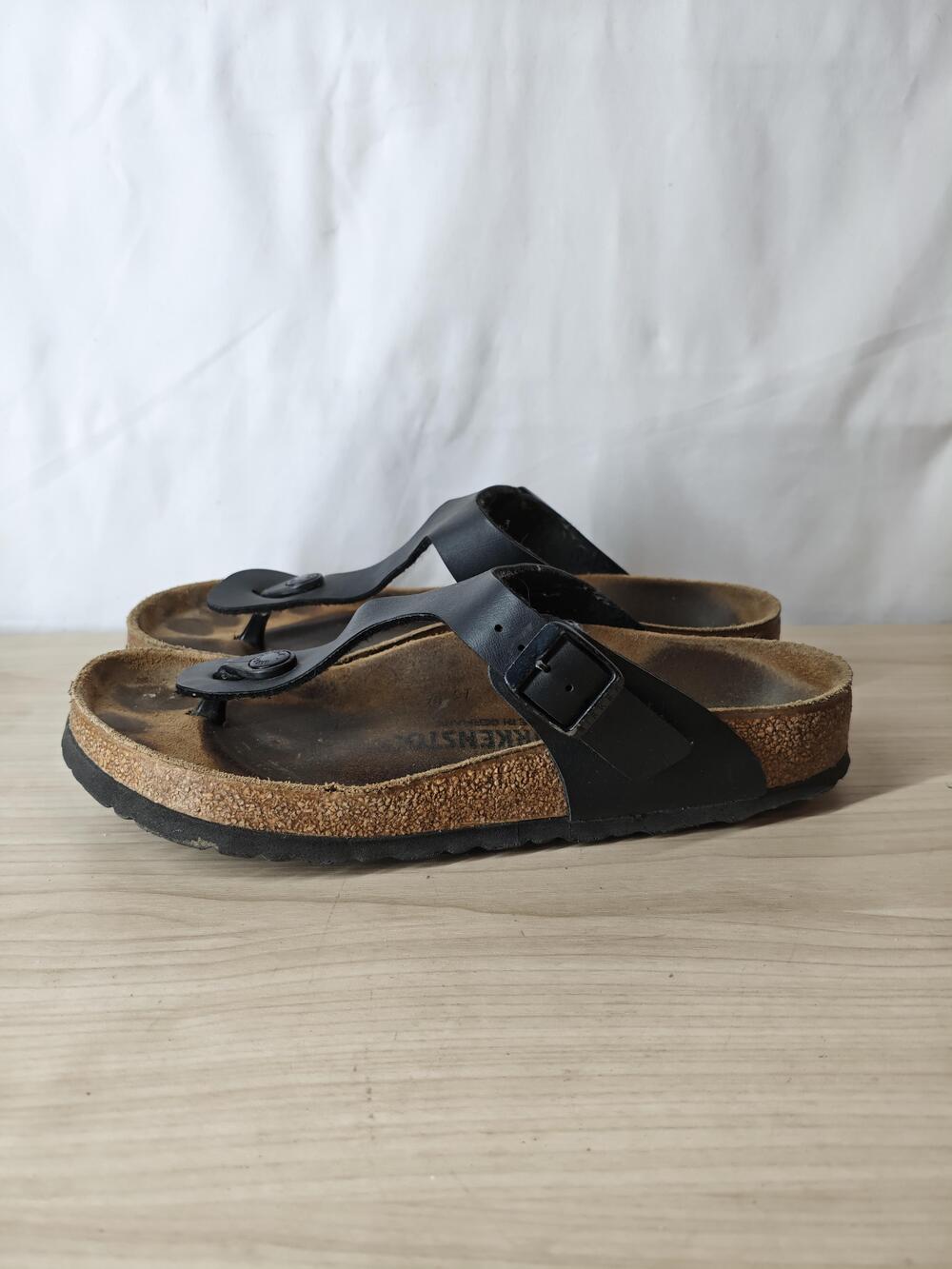 Birkenstock Sandals Womens Size 7 Black Gizeh Thong Flip Flop Cork Comfort